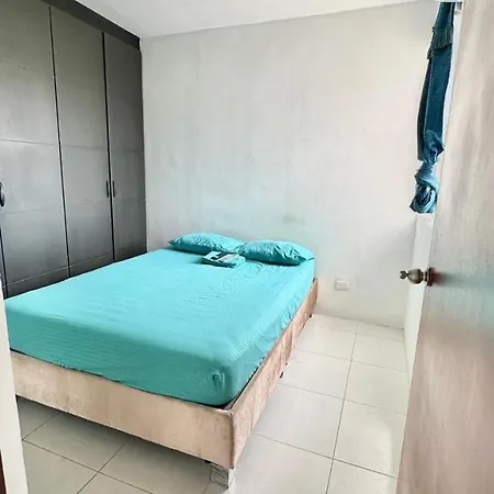 Apartamento Amoblado Cerca Al Mar *